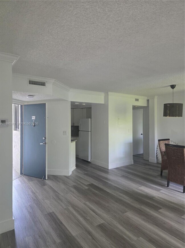 Building Photo - 8365 SW 152nd Ave