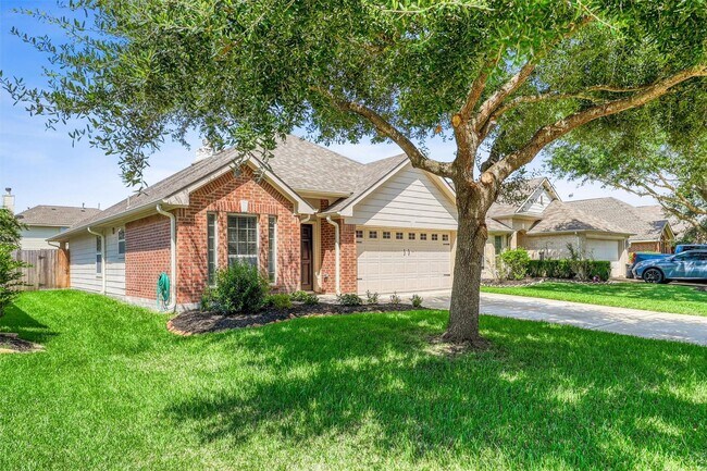 Building Photo - 6015 Wildbriar Ln