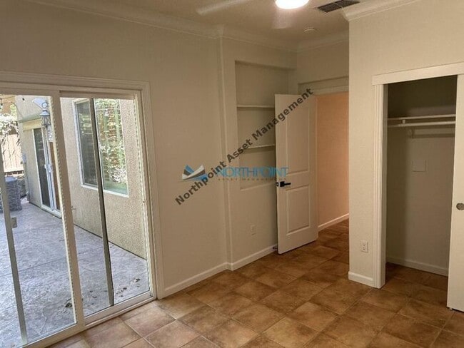 Building Photo - 4BR/3BA w/ Solar + Downstairs Bed/Bath in Whitney Oaks