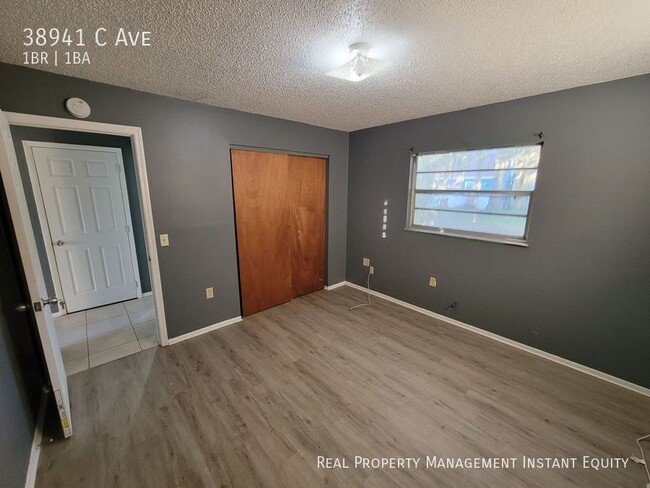 Building Photo - 38941 C Ave