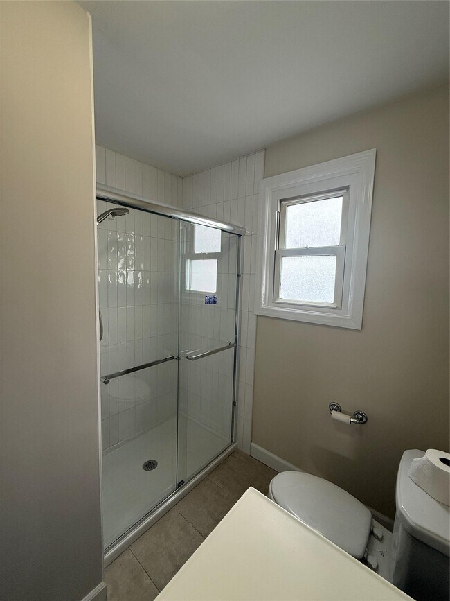 Building Photo - 23 Bellemeade Ave