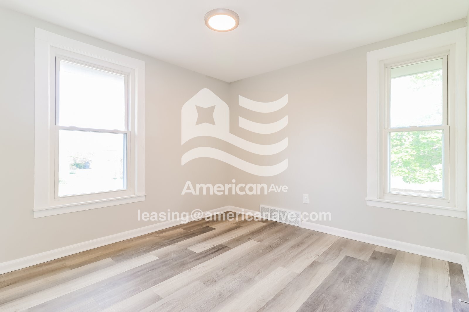 Building Photo - 337 George St