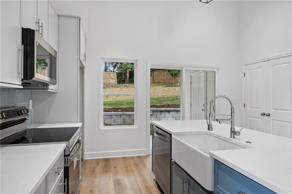 Building Photo - 2050 Morehouse Dr NW