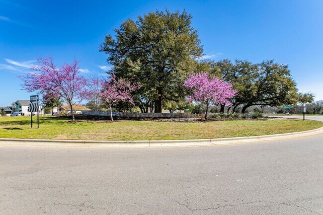 Building Photo - 4 BEDROOM, 3 BATH, BELTON ISD