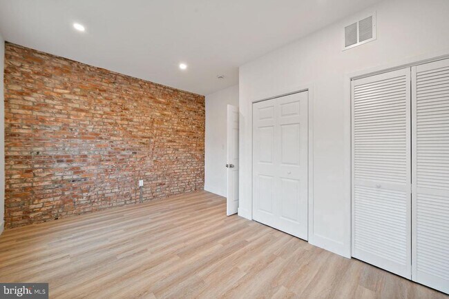 Building Photo - 2024 S 17th St