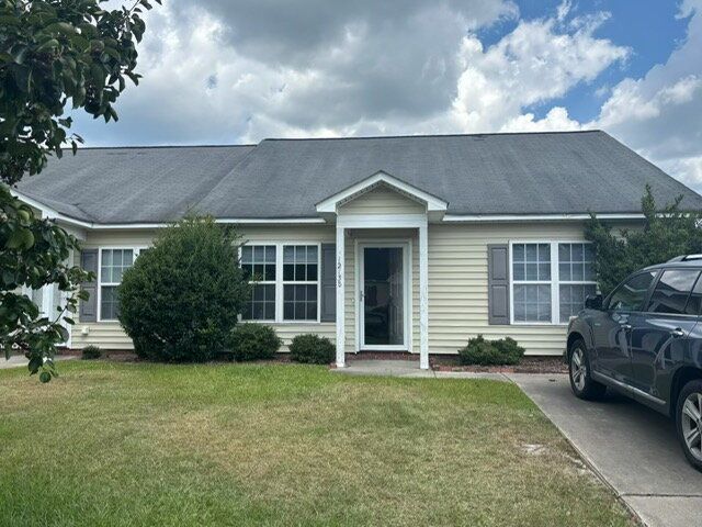Building Photo - 1213B Price Dr