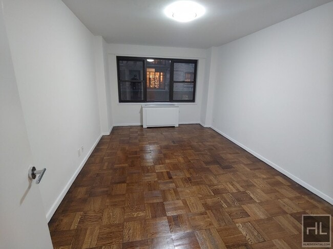 Building Photo - EAST 56 STREET