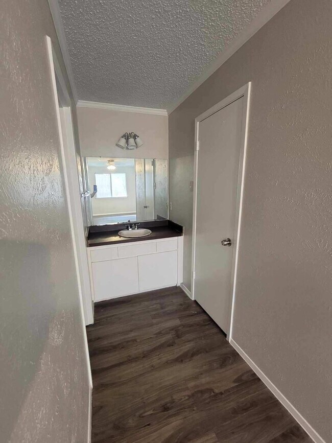 Building Photo - Discover the home and live like royalty!