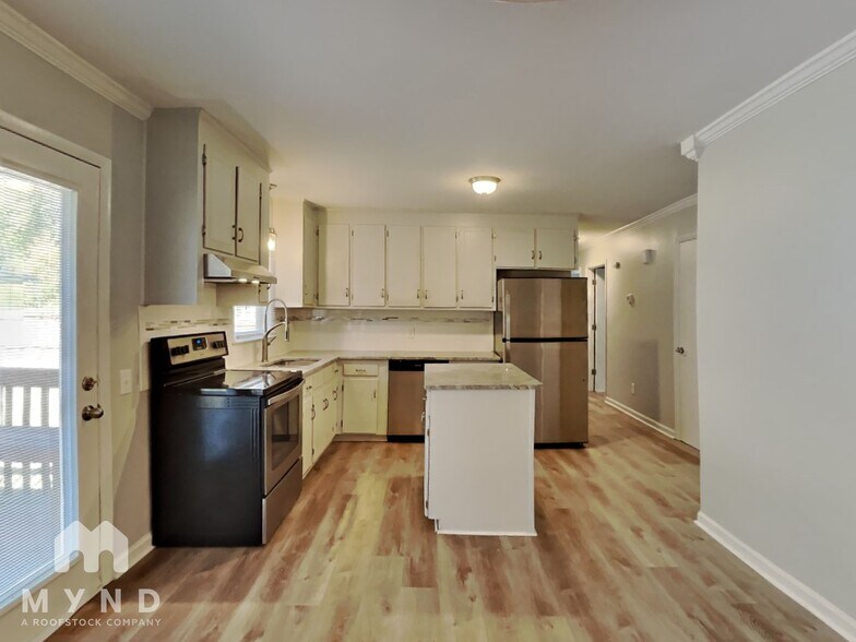 Building Photo - 5720 Raynor Rd