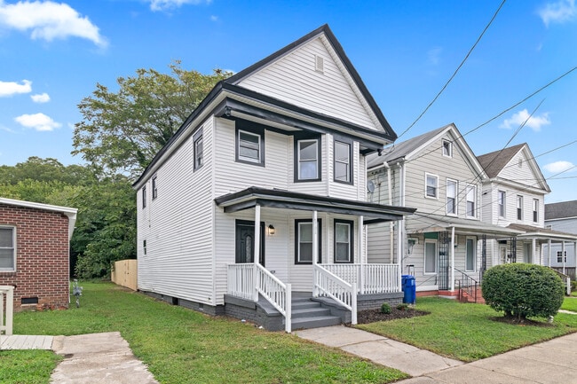 Building Photo - 2104 Marshall Ave