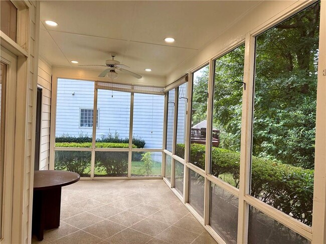 Building Photo - 4455 Mariners Ridge