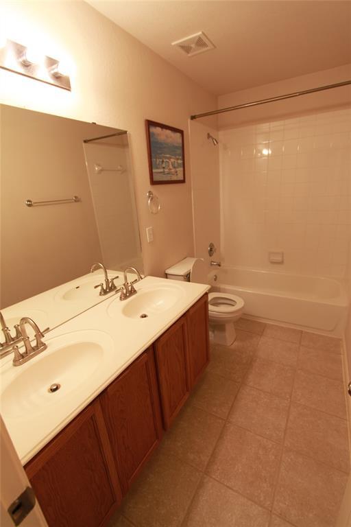 Building Photo - 629 Arrowood Pl