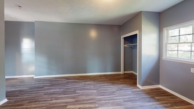 Building Photo - 4 Bedroom/3 Bath Home in Prattville