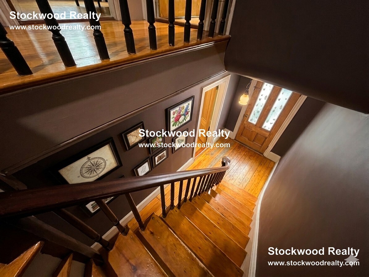 Building Photo - 36 Spring Garden St