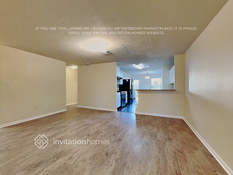 Building Photo - 12618 Mountain Daisy Rd