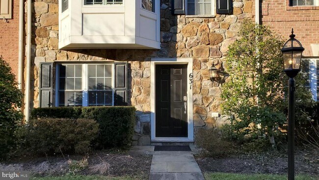 Building Photo - 631 Hurdle Mill Pl