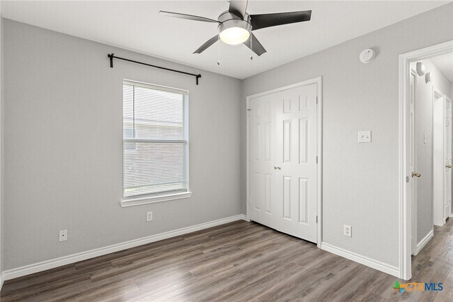 Building Photo - 4305 Maggie Dr