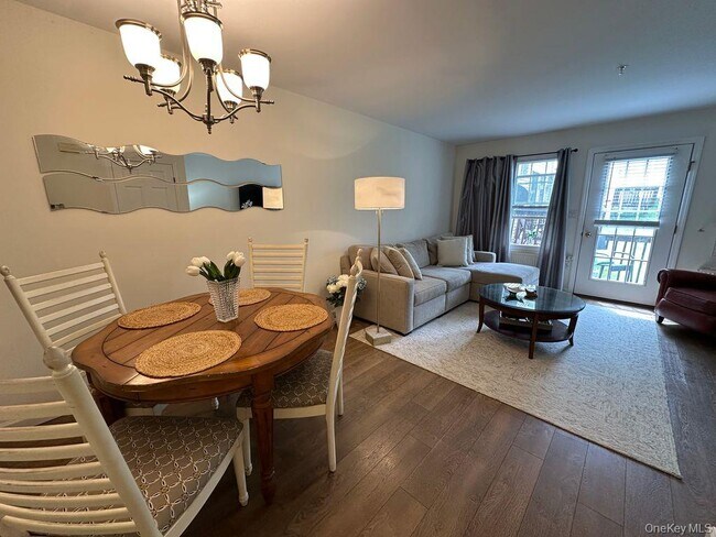 Building Photo - 1870 Baldwin Rd