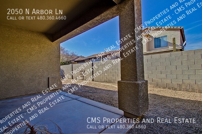 Building Photo - 2050 N Arbor Ln