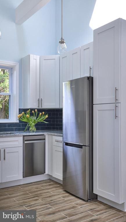 Building Photo - 2810 S Arlington Ridge Rd