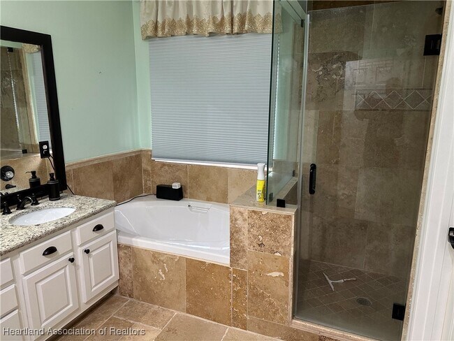 Building Photo - 4536 Darnell Dr