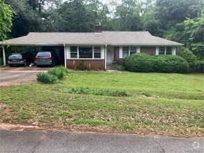 Building Photo - 232 Maple Blvd