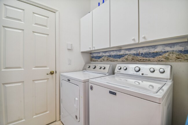 Building Photo - 4966 Flagstone Dr