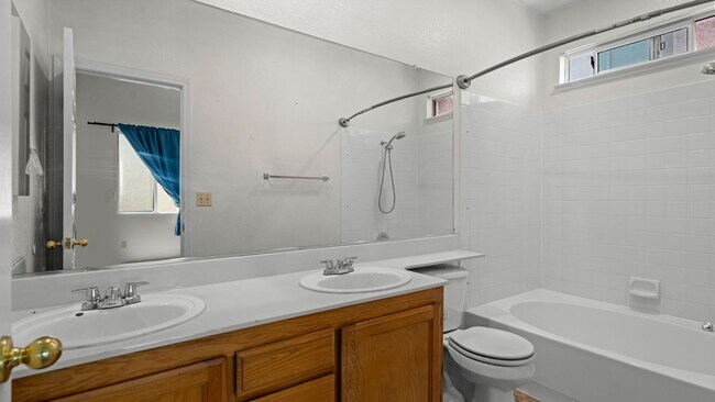 Building Photo - Cute 3 Bedroom Home in Lawler Ranch!