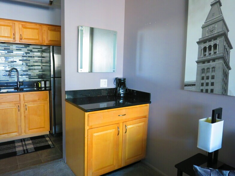 Building Photo - 1020 15th St