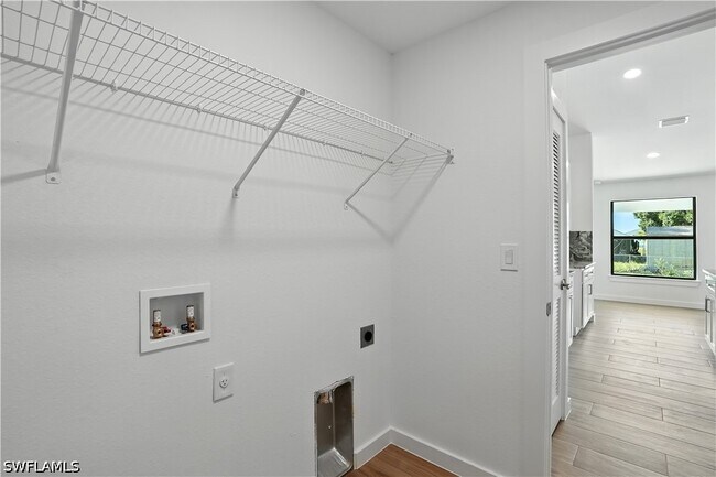 Building Photo - 2607 38th St SW