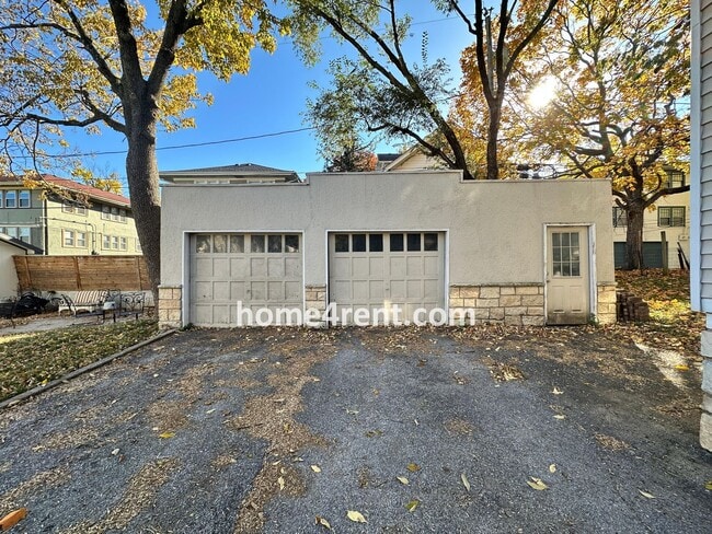 Building Photo - First Level Condo, Just Off the Plaza with...