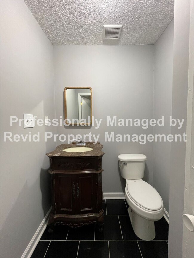 Building Photo - Charming Home for Rent in Memphis!!