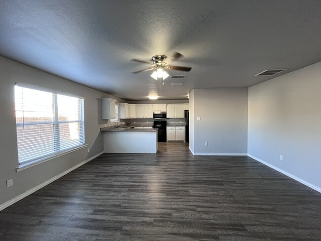 Building Photo - 3416 Itasca St