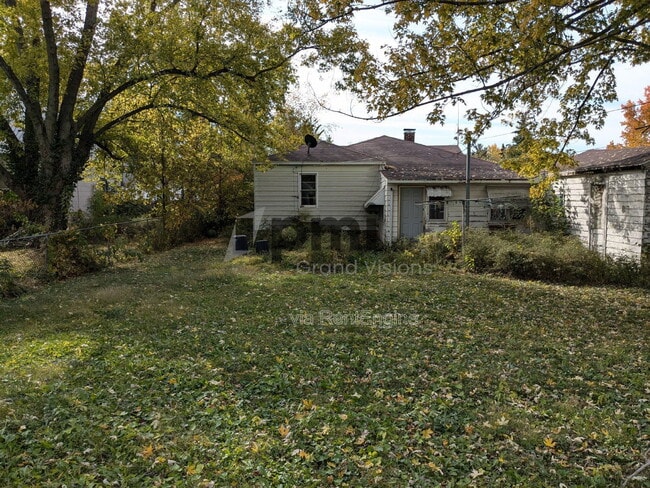 Building Photo - 600 E Jefferson Ave