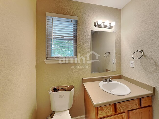 Building Photo - 6565 Monaco Dr