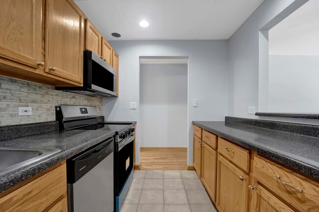 Building Photo - 431 S Dearborn St