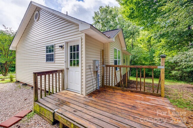 Building Photo - 2291 Douglas Heights Ln