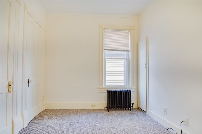 Building Photo - 40 Cedar St