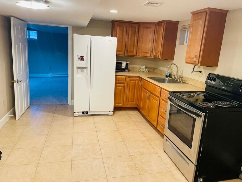 Building Photo - 128 Forest Dr