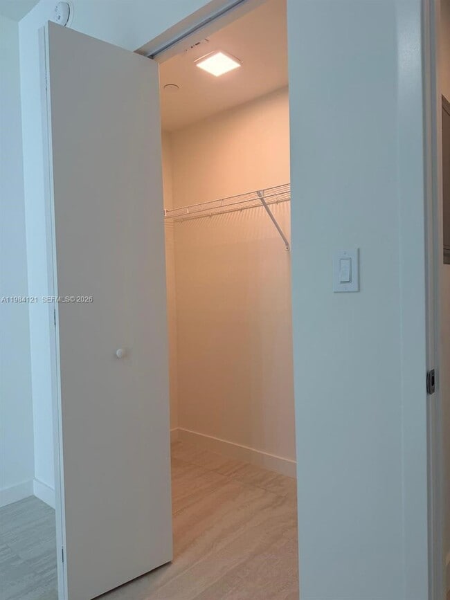 Building Photo - 77 SE 5th St