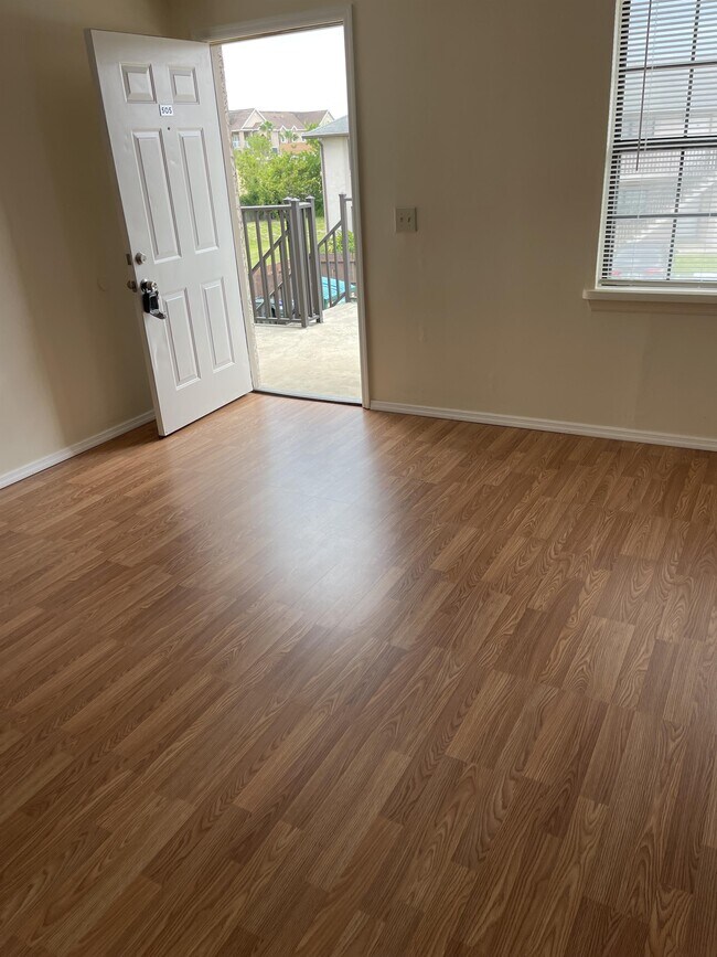 Building Photo - 1290 9th St