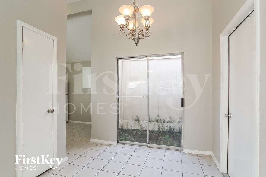 Building Photo - 11537 Springshire Dr