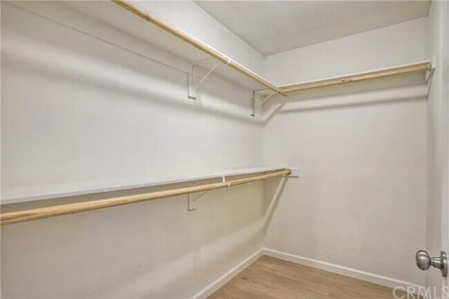 Building Photo - Two Bedroom, Two Bathroom Home for 12-mont...