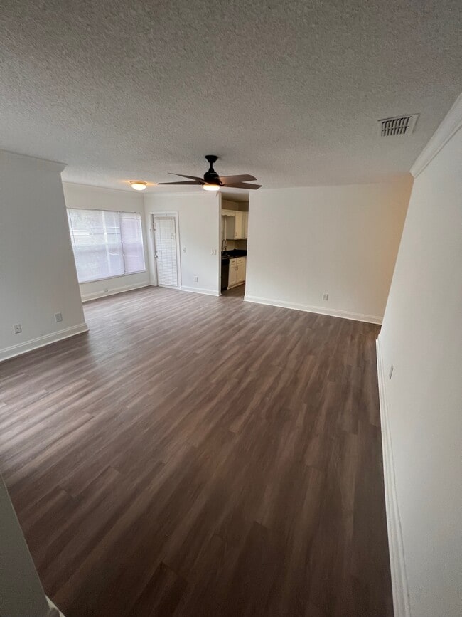 Building Photo - 5436 E Michigan St