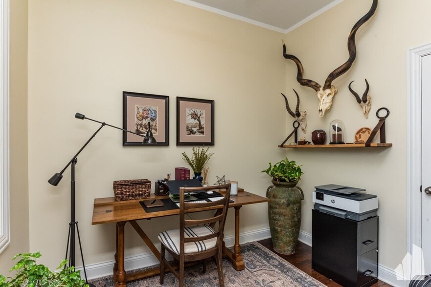 Building Photo - 839 Lyman Ave