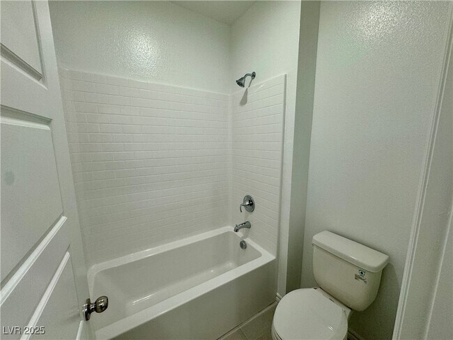 Building Photo - 337 Laurel Peak Dr