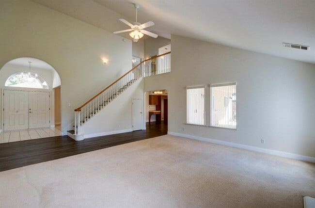 Building Photo - 8437 N Recreation Ave