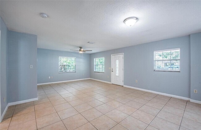Building Photo - 6704 Interbay Blvd