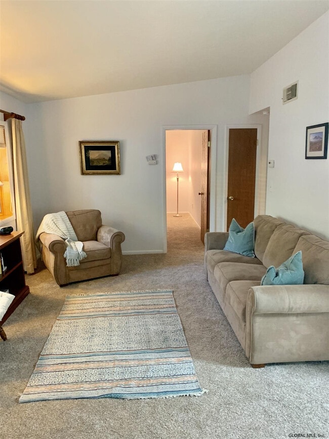 Building Photo - 3A Lacosta Dr