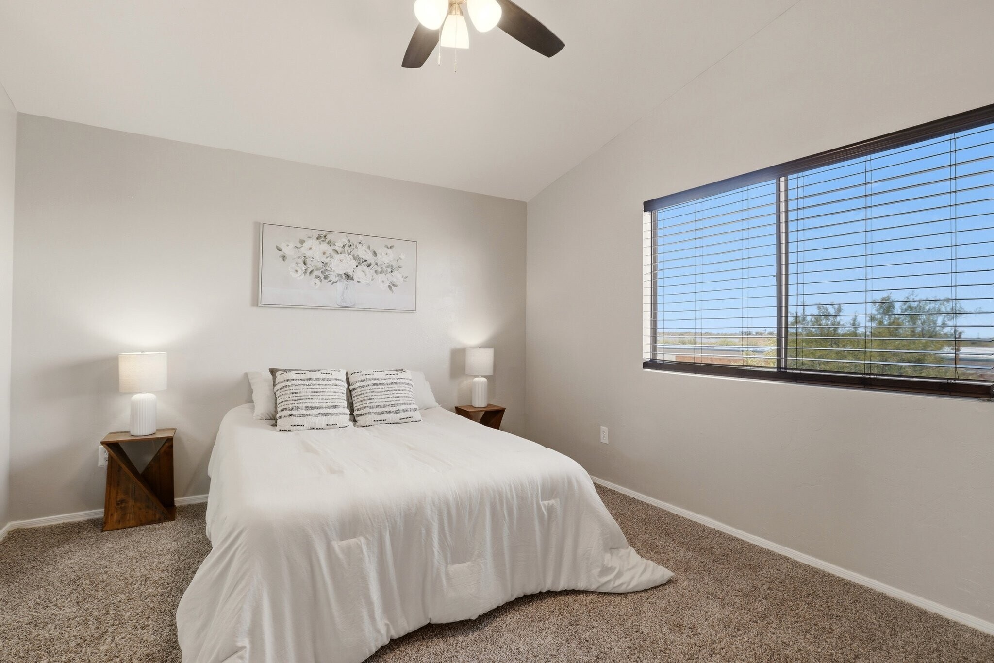 Building Photo - 7740 S Lions Spring Way